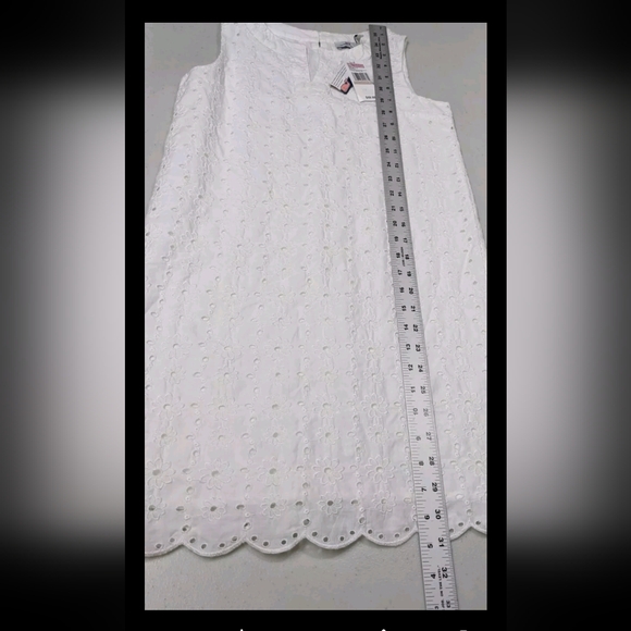 NWT Vineyard Vines Eyelet Scallop Dress Girls 12 White Sheath Sleeveless - Picture 6 of 7